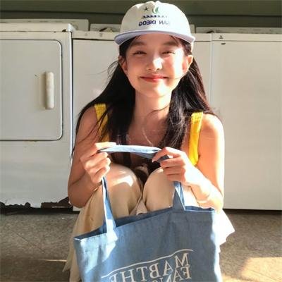 销魂湖里月